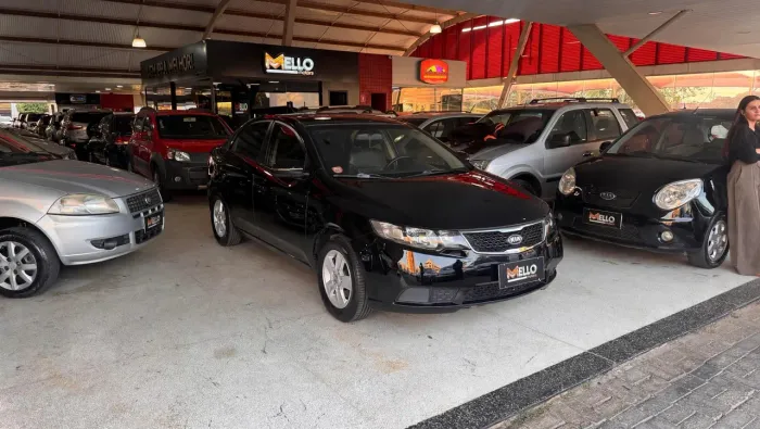 Kia Motors Cerato 1.6 16V Mec. 2013