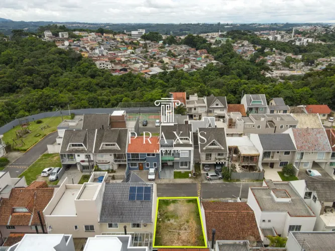 Praxis Imóveis vende excelente terreno no Condomínio Fechado Garibaldi das Azaléias no Abr
