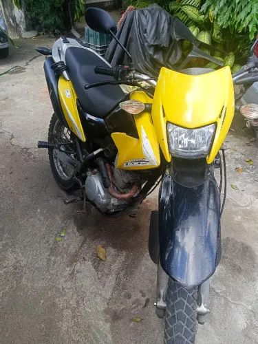 Bros 150 A Moto do Dia a Dia