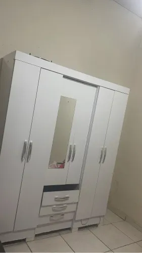 Vendo guarda roupa de neném 
