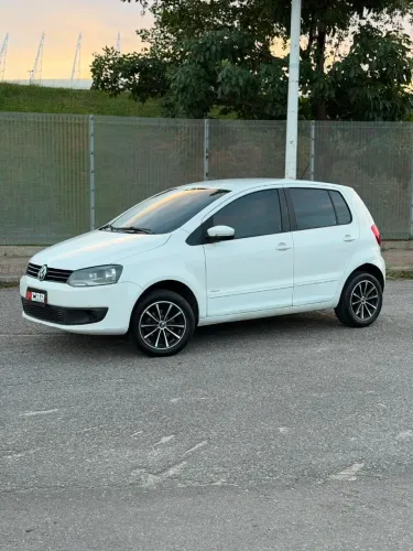 Volkswagen Fox 1.6 MI Total Flex 8V 5P 2014