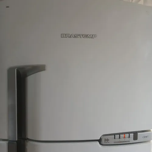 Geladeira Brastemp Exelente estado de Nova. Bem Conservada. Única Dona