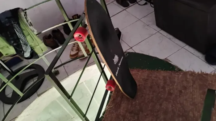 Skate Red Nose Simulador de Surf ? Shape em ótimo estado ? Barato