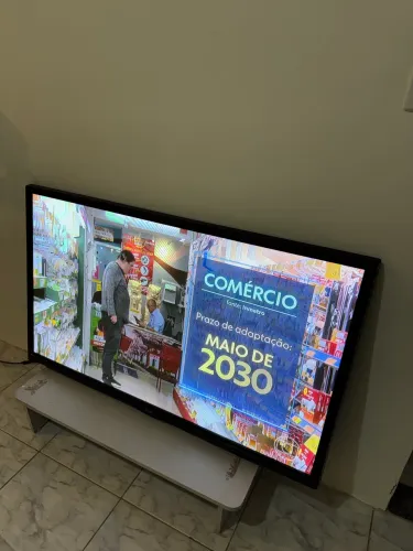 TV LG 50 polegadas não é smart 