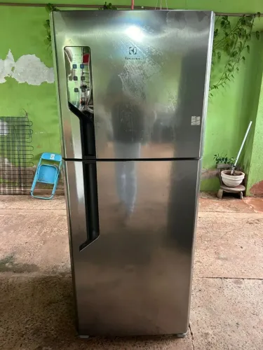 Geladeira Eletrolux inox Fros Free