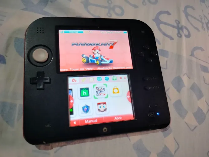 Nintendo 2ds ( 16GB )