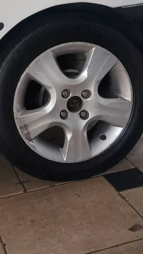 Roda carro