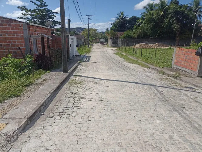 Vendo terreno ótima localização área verde próximo ao atakarejo 