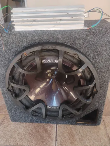 Caixa 12 bravoxx mais módulo Falcon