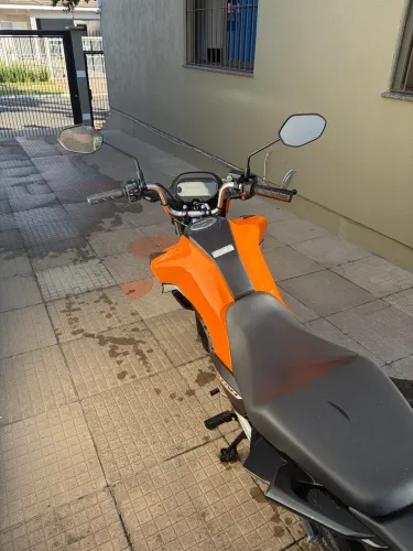 Vendo Titan avista Unico dono com 60KM (Moto ta zero)