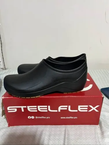SAOATO ANTIDERRAPANTE NOVO N?40 PRETO