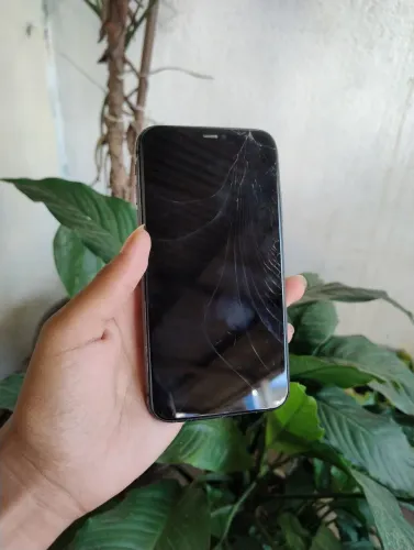 iPhone 11 para retirada de peças