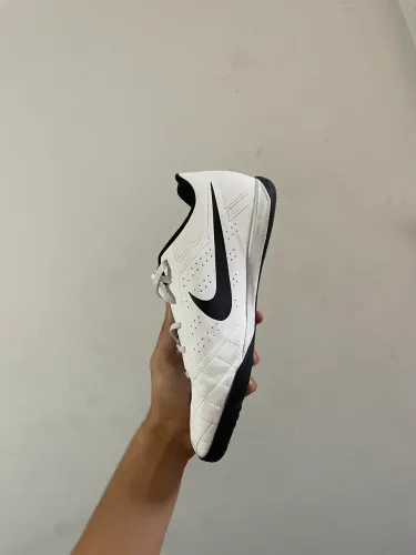 Chuteira futsal Nike Beco 2 tamanho 41