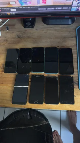 Lote com 9 celulares Samsung, Motorola e LG - Para conserto ou retirada de peças