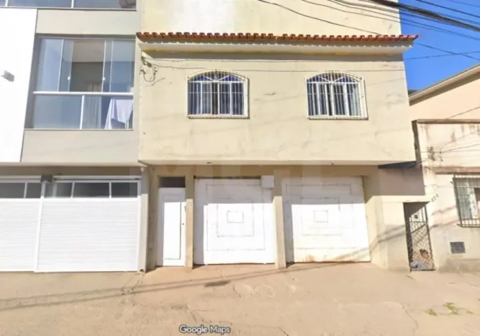 ESPERA FELIZ/MG - Apartamento com 4 quartos no Centro.