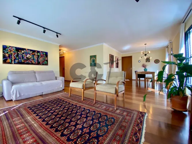 Apartamento - 4 Dormitórios (1 Suíte) à Venda no Alto da Boa Vista - São Paulo/SP.