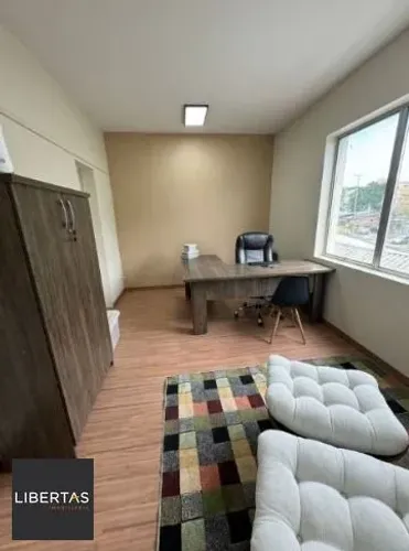 Sala comercial localizada, no coração do bairro Tristeza.