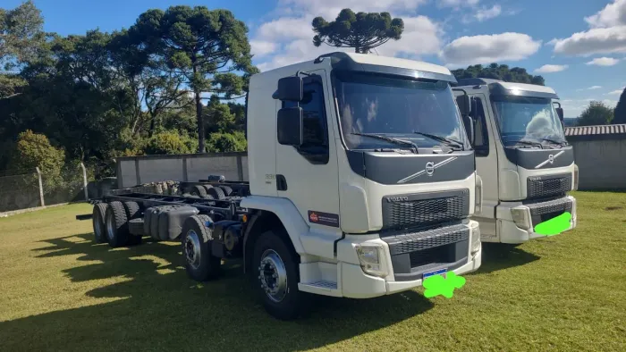 CAMINHÃO VOLVO VM 330