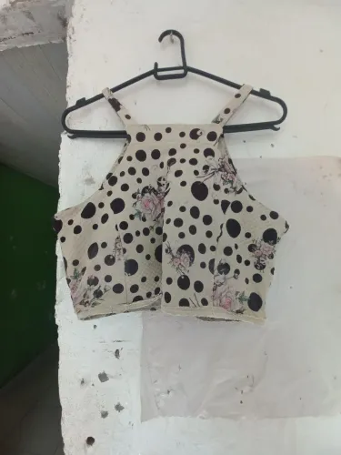 Blusas tam p 5$