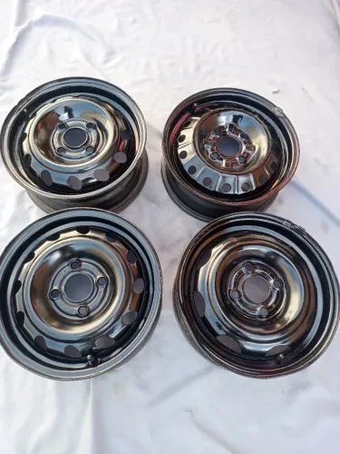 Vendo 3 Rodas original Gm e 1 fiat aro 13 