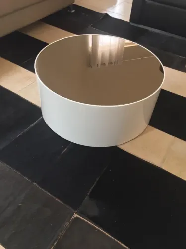 Mesa centro laca na cor branca com espelho