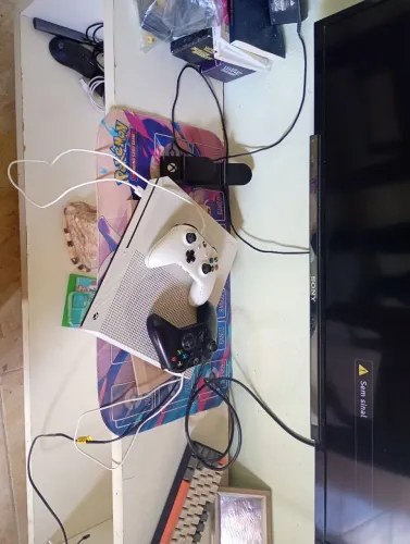 Xbox One S