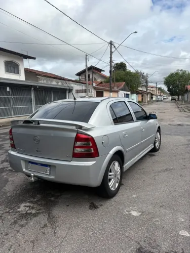 Chevrolet Astra 2.0 8V/ CD 2.0 8V Hatchback 5P MEC 2004