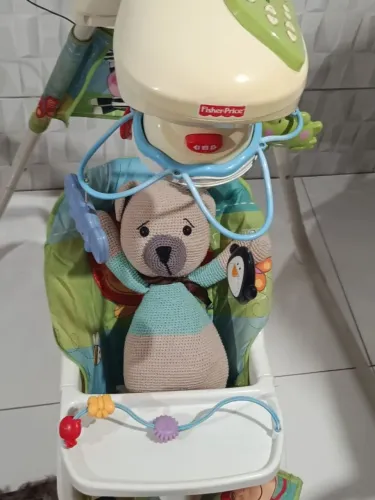 Cadeira de balanço Fisher price elétrica