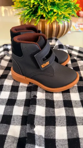 Bota infantil