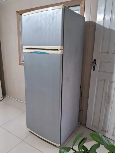Vendo geladeira cônsul