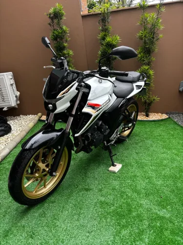 Yamaha FZ25 250 Fazer Connected 2025