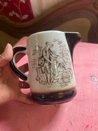 Linda leiteira Vintage porcelana