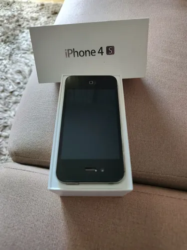 iPhone 4S 