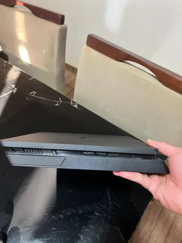 PS4 Slim 1TB
