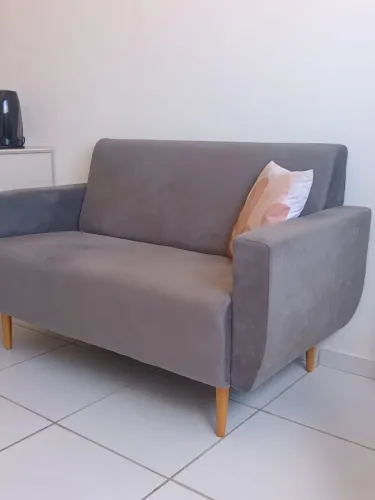 Sofá,dois lugares estilo namoradeira 