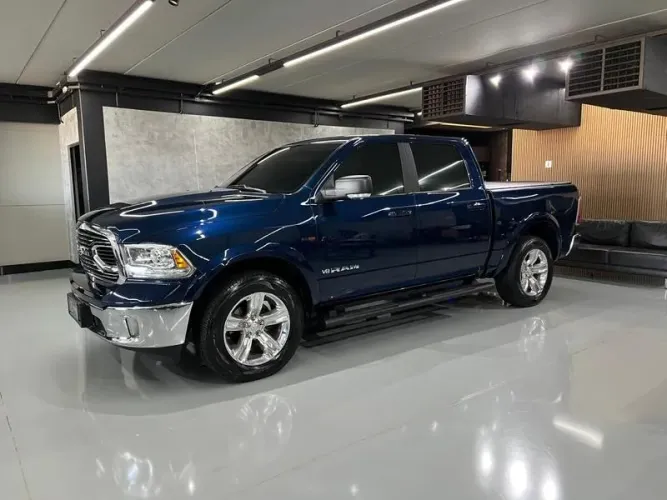 Ram Classic Laramie 5.7 V8 16V Gasolina 4X4 Aut. 2023