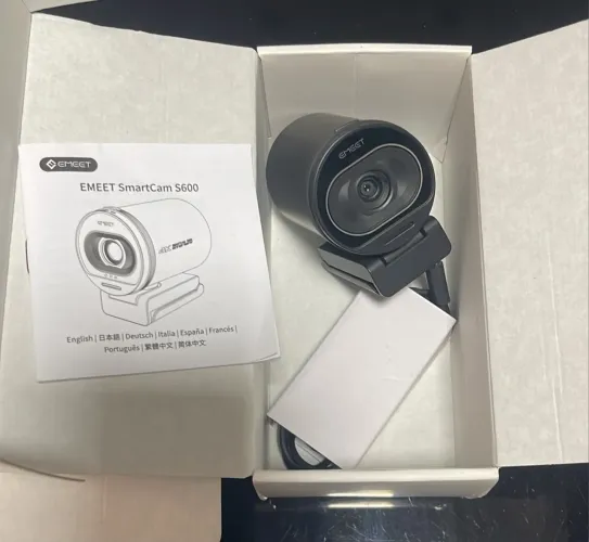 Webcam Emeet S600 4k Com Foco Automático Microfones e Tripe Preto