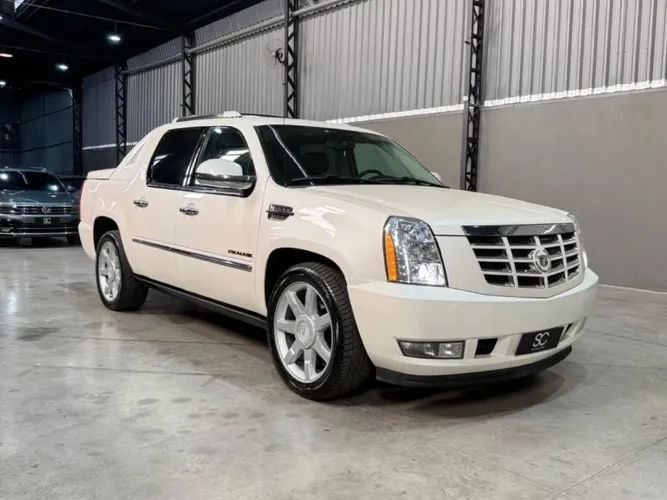Cadillac Escalade AWD 6.0 V-8(at) 345cv 4P 2011