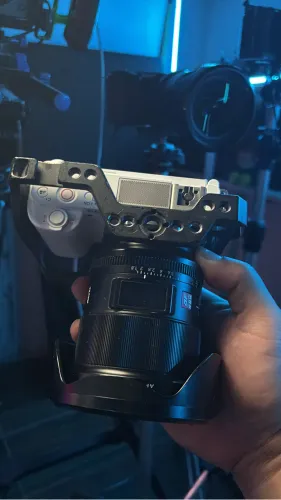 Sony Zve10 + 16mm 1.8