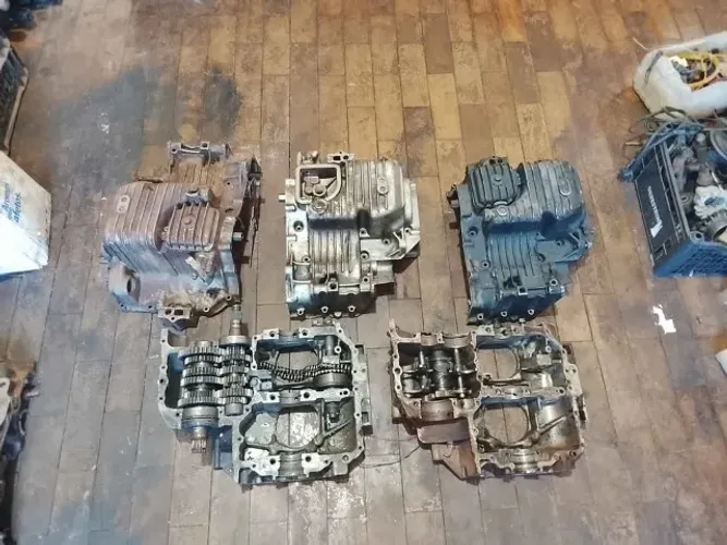 BLOCO DO MOTOR SUPERIOR/INFERIOR CB450/CB400/CBR450 HONDA 