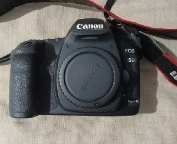 Canon EOS 5D Mark II (CORPO)