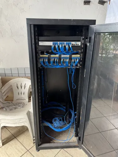 Rack, Switch e patch painel 