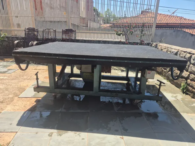 Mesa para corte de vidro com ar e basculante 200x160