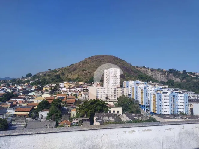 Vende-se excelente casa