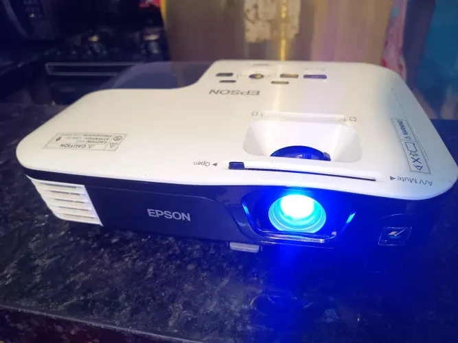 Projetor Epson Power lite W12
