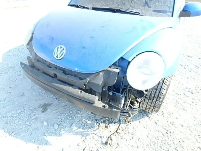 Sucata Volkswagen New Beetle Para Peças 