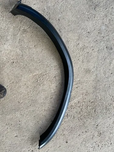 Moldura polaina traseira esquerda SW4 2016/2021 original 