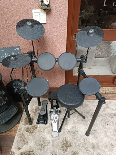 Yamaha Dtx452K