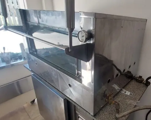 Forno de Pizza  Inox Com Pedra Refratária a Gás
