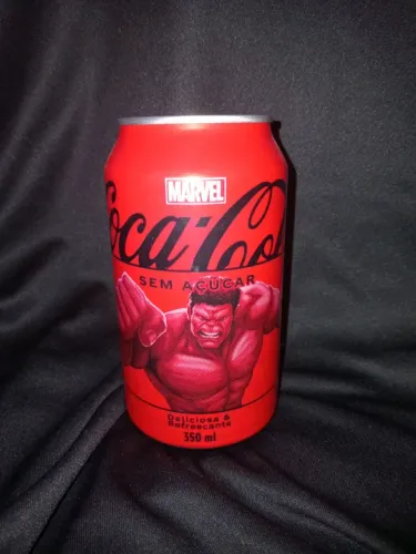 Lata Coca-Cola Marvel Hulk lacrada